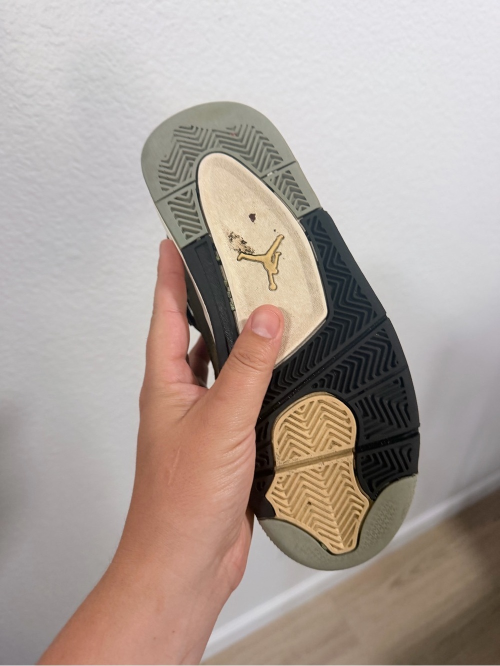 Jordan retro 4 olive green - Picture 4 of 9